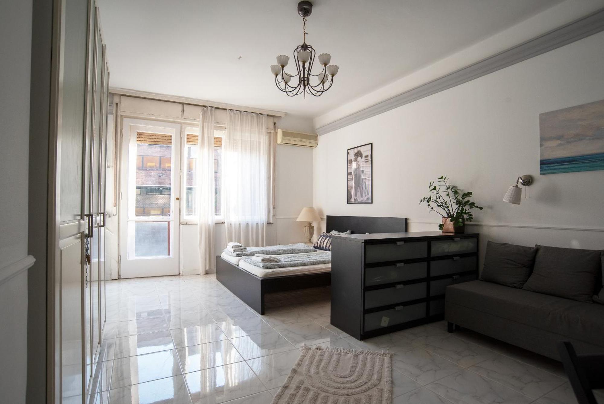 Madach Square Residence Budapest Esterno foto